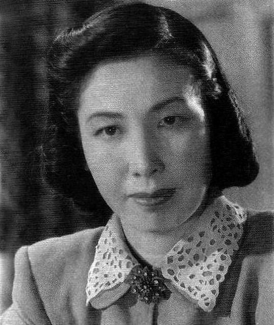 她是中央蘇區“赤色紅星”，新中國第一位國際影后，孫子是凌瀟肅