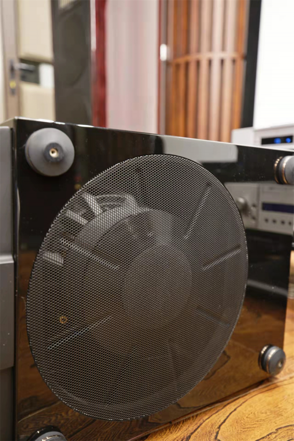 PerListen D212s低音炮:甜品級核彈 PerListen D212s低音炮:甜品級核彈