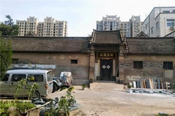 鄭州一“特殊”釘子戶,什麼條件都搬遷,如今已是一處旅遊景點 鄭州一“特殊”釘子戶,什麼條件都搬遷,如今已是一處旅遊景點