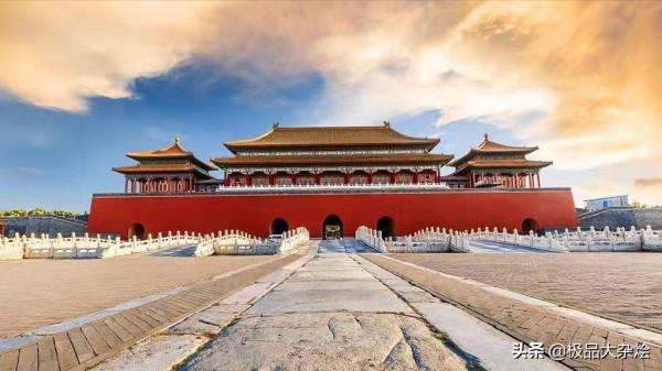 故宮在開門的時候,工作人員都要大喊幾聲,看完漲知識了 故宮在開門的時候,工作人員都要大喊幾聲,看完漲知識了
