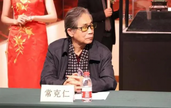 八方共舉：袁氏玉雕今立派！“皇阿瑪”張鐵林蒞臨揭牌