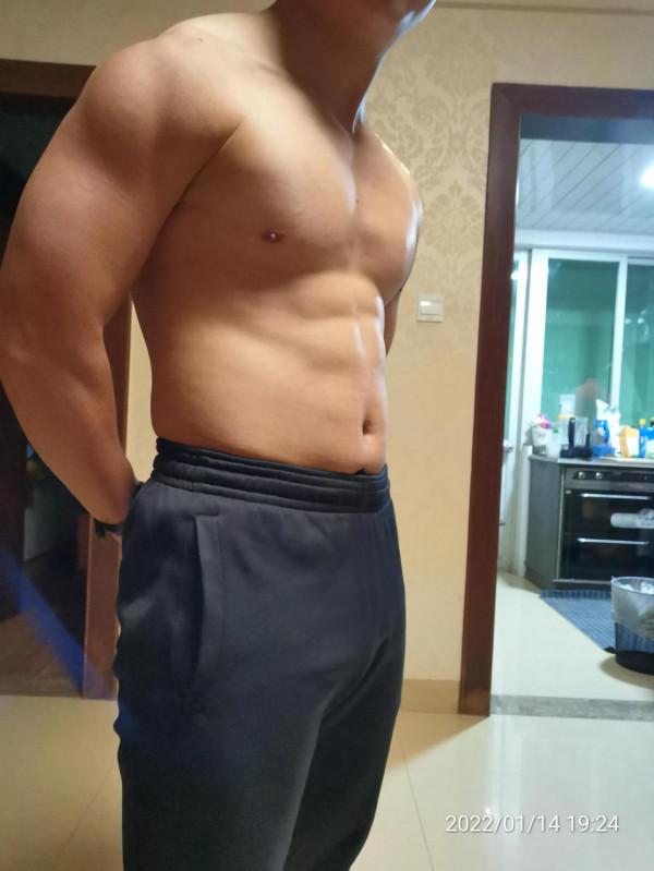 擼鐵第31天（半年多沒運動，爭取農曆新年前6塊腹肌）