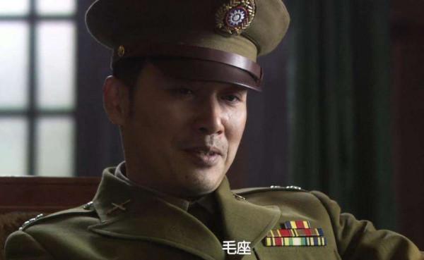 他是戴笠的左右手和汪偽高官，也是中共間諜，因策反敵人而犧牲