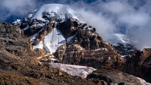 川西海拔最高最大最藍的海子——亞莫措根