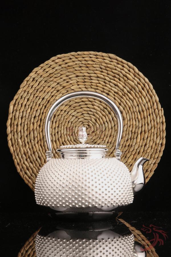 容天形玉霰銀壺