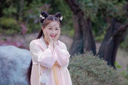 盤點八位看臉一米六的女星,各有各的美,趙麗穎可愛,陳瑤像娃娃 盤點八位看臉一米六的女星,各有各的美,趙麗穎可愛,陳瑤像娃娃