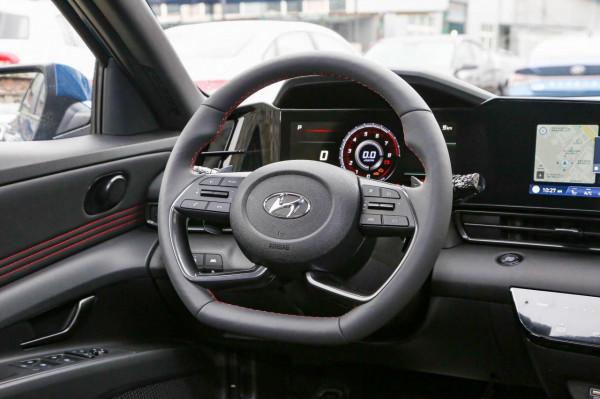 手握10-15萬預算的年輕人,首輛車怎麼選?第七代伊蘭特適合嗎? 手握10-15萬預算的年輕人,首輛車怎麼選?第七代伊蘭特適合嗎?