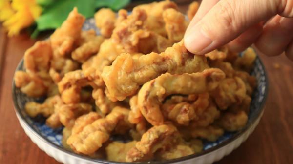 小酥肉到底是用麵粉還是澱粉？教你懶人方法，個個金黃酥脆，特香