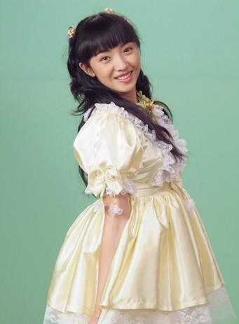 徐洪浩：一段婚姻一個孩子，娶小10歲嬌妻，孩子剛出生就參與拍戲