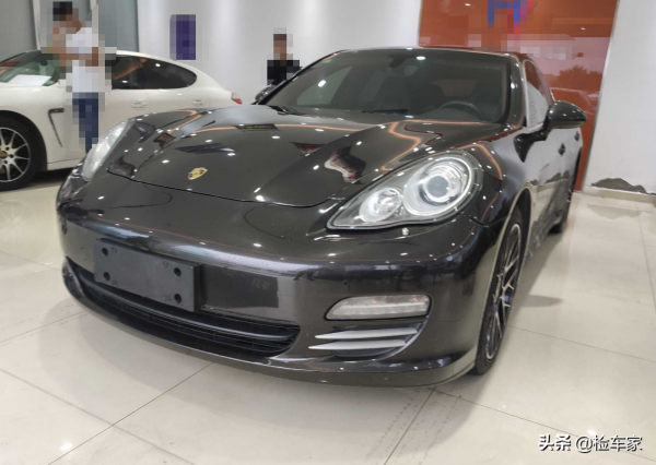 當年200多萬的保時捷帕拉梅拉,現在只要42萬!這車能買不? 當年200多萬的保時捷帕拉梅拉,現在只要42萬!這車能買不?