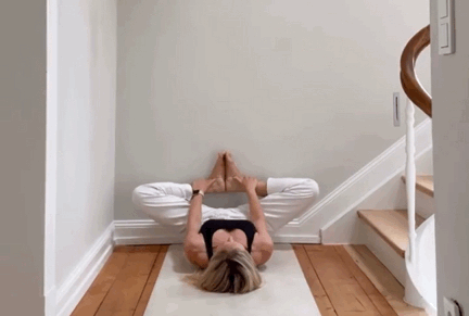 不論你練不練習瑜伽,這10個拉伸動作都要收藏起來 不論你練不練習瑜伽,這10個拉伸動作都要收藏起來