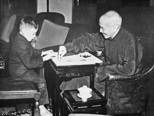 蔣介石的孫子第一次回到大陸，看到祖宅時，為何會失聲痛哭？