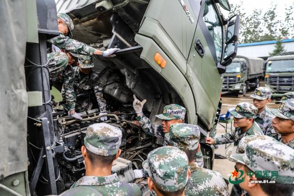 第81集團軍某合成旅:裝備換季走出“換油擦灰”舊模式 第81集團軍某合成旅:裝備換季走出“換油擦灰”舊模式
