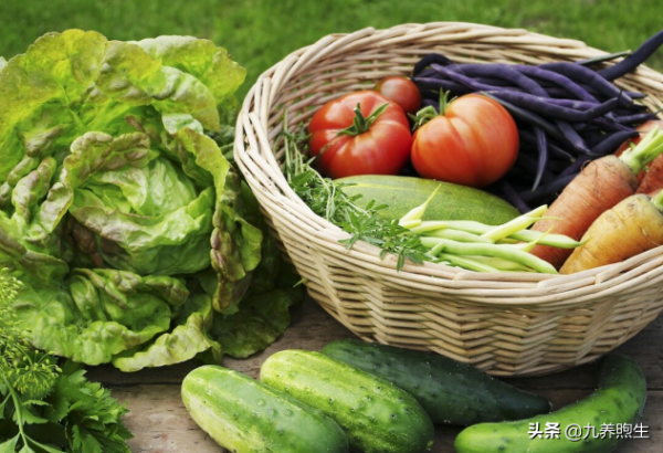 “斷崖式衰老”有跡可循！牢記“三多三少”準則，可延緩衰老