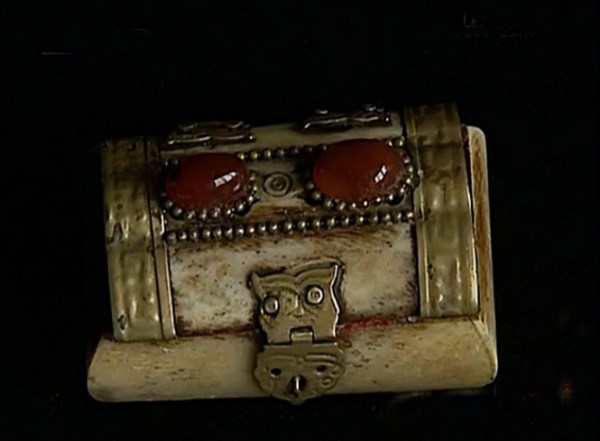 1971年,退伍軍人救下老人,獲贈一物品,38年後發現價值2億 1971年,退伍軍人救下老人,獲贈一物品,38年後發現價值2億