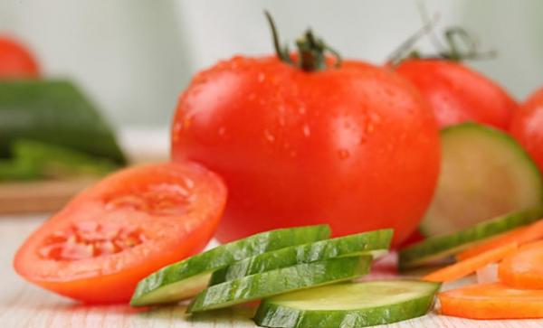 經常吃西紅柿,6大好處會不請自來,但在食用時要注意“4大禁忌” 經常吃西紅柿,6大好處會不請自來,但在食用時要注意“4大禁忌”