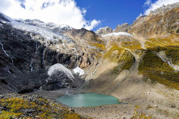 梅里雪山最後的淨土,一個藏在大山深處,僅有4戶人家的隱居之地 梅里雪山最後的淨土,一個藏在大山深處,僅有4戶人家的隱居之地