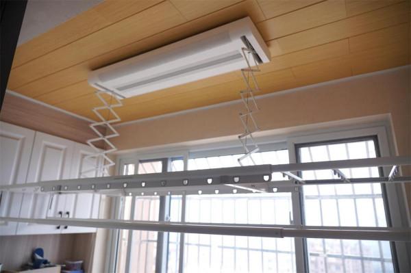 售價1699元，小米上線全新晾衣神器，帶加熱烘乾哦