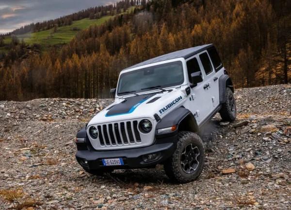 2021進口SUV盤點，硬派越野異軍突起，韓國高階破釜沉舟以價換量