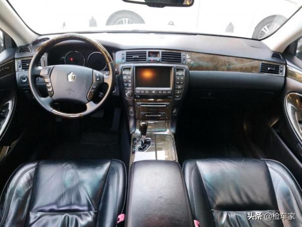 曾賣50萬的豐田皇冠3&period;0 VIP，開了17年還值多少？看到答案直接爆粗