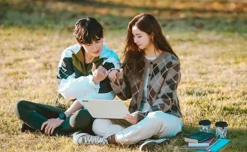 “初戀系女神”文佳煐:10歲出道精通三國語言,顏值更是令人羨慕 “初戀系女神”文佳煐:10歲出道精通三國語言,顏值更是令人羨慕