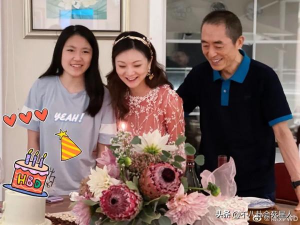 內地男星女兒的顏值變化，汪峰大女兒越來越美，張藝謀女兒大寬臉