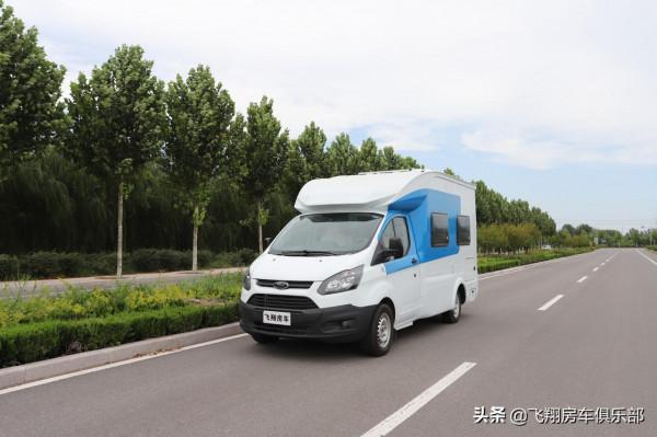 柴油三寶+前置升降吊床,小飛象房車精緻內飾,吃住娛樂一車多用 柴油三寶+前置升降吊床,小飛象房車精緻內飾,吃住娛樂一車多用