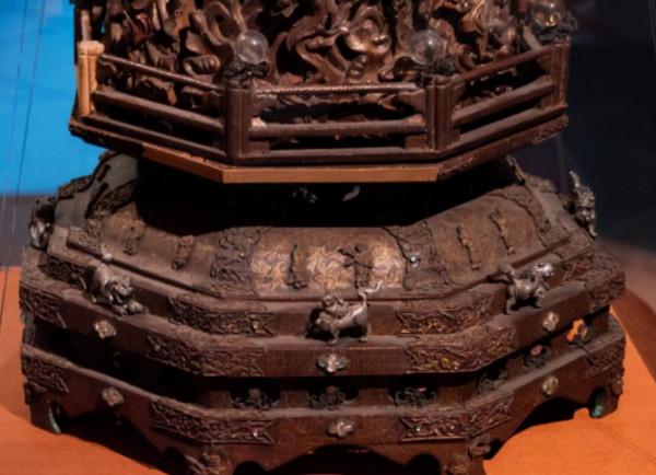 1978年,江蘇3名小學生玩耍,無意中進入暗洞,發現價值50億國寶 1978年,江蘇3名小學生玩耍,無意中進入暗洞,發現價值50億國寶