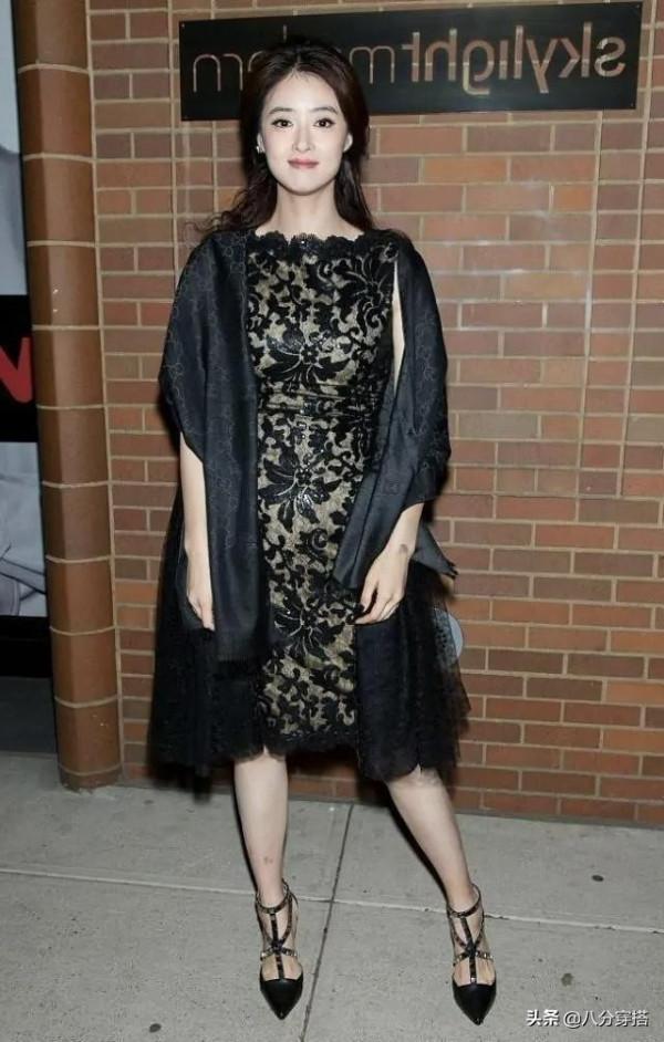 蔣欣瘦下來簡直太美了！穿黑裙配披風出鏡，同框曾黎都不輸