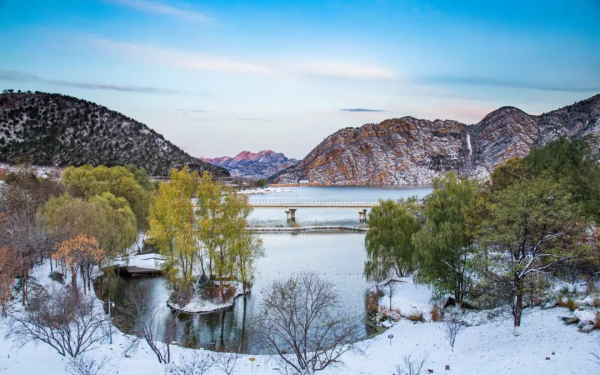 京郊這家酒店，依山傍水，簡直是週末度假的絕佳選擇