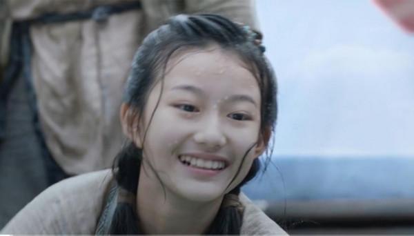 《斛珠夫人》開播，13歲小女主火了，全網都在誇她力壓大女主楊冪