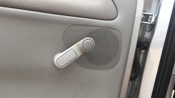 見過這11款汽車配置的人，還有小於30歲的嗎？