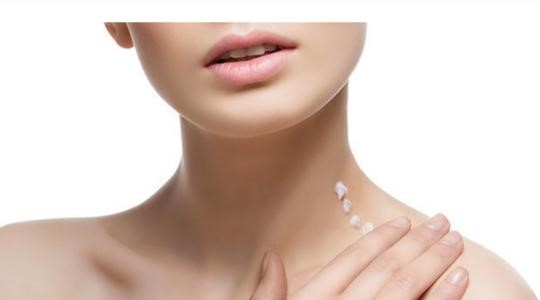 你的頸紋是否正在加速“視覺年齡”？