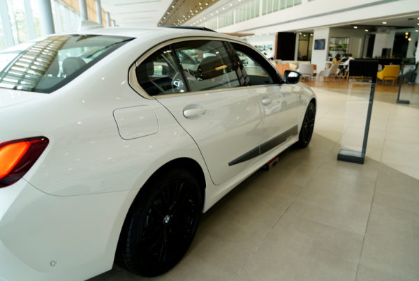 養一臺豪華車貴不貴？3系、A4L日常養車花銷誰更省