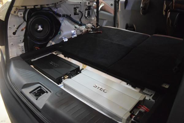 日產途樂汽車音響改裝丹拿喇叭，音質細膩純正 昆明發燒友汽車音響