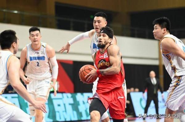 上賽季重返北京首鋼的雅尼斯，他從未想過，球隊會走到今天這一步