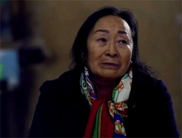 未婚夫戰死，她帶&OpenCurlyDoubleQuote;婆婆&rdquo;改嫁，66歲祭拜愛人：替你盡孝我做到了