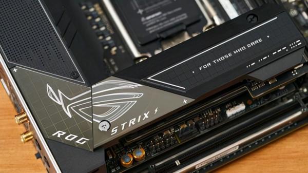 華碩ROG STRIX Z690-I GAMING WIFI主機板圖賞：12代的小鋼炮來了