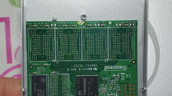 稀奇！20多年前的硬碟拆解