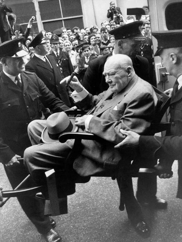 丘吉爾身邊潛藏日本間諜：他的背叛讓英國丟掉新加坡