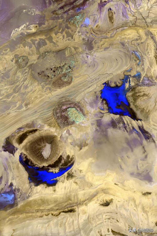 美國掃平伊拉克，入侵阿富汗，為何不敢打伊朗？看地形圖一目瞭然