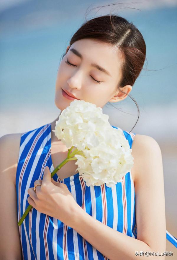 王麗坤膚白氣質好，素顏女神，展現出獨特的魅力