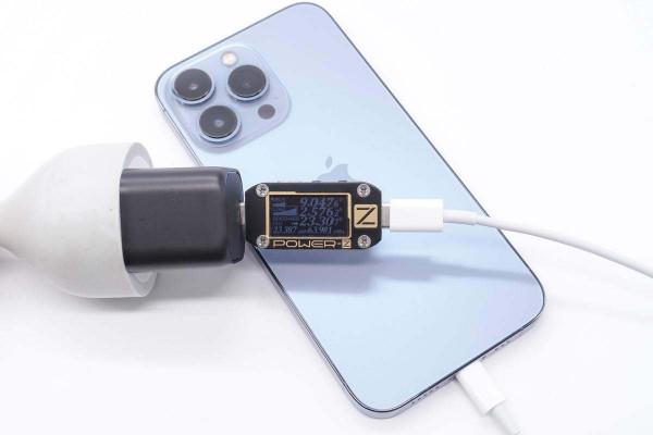 輝越光電推出33W迷你充，完美適配iPhone 13全系列