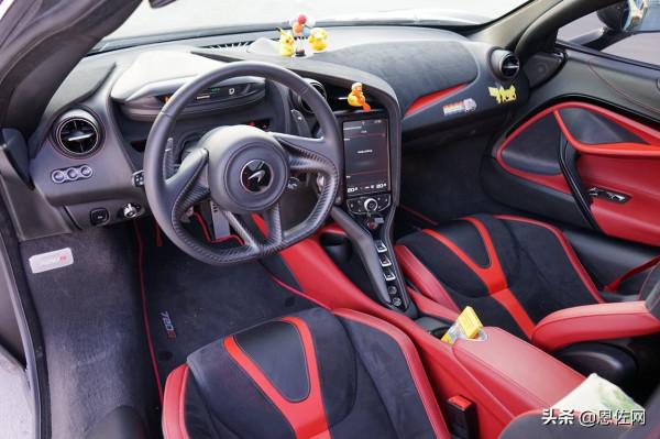 邁凱倫720S交付上海老哥，2秒9破百的神器，這蝴蝶門相當拉風