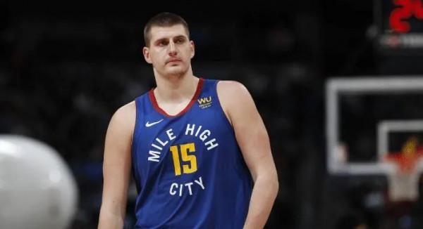 NBA當中有哪些替補逆襲成為巨星的呢？
