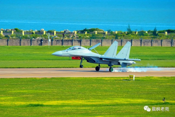 新時代新需求，雙座殲-20它來了