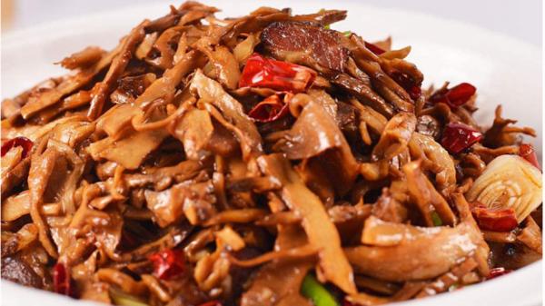 這7種曬乾更香的廉價蔬菜，冬天燉肉特過癮，太香了，放1年也不壞