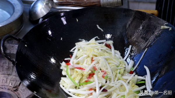 冬天多吃素菜身體好,試試這5道家常小炒,少油清淡,營養不上火 冬天多吃素菜身體好,試試這5道家常小炒,少油清淡,營養不上火