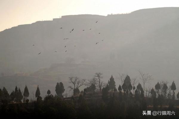 7旬農民大叔家有百年大木桶，萬元不賣，他說：全村人不答應