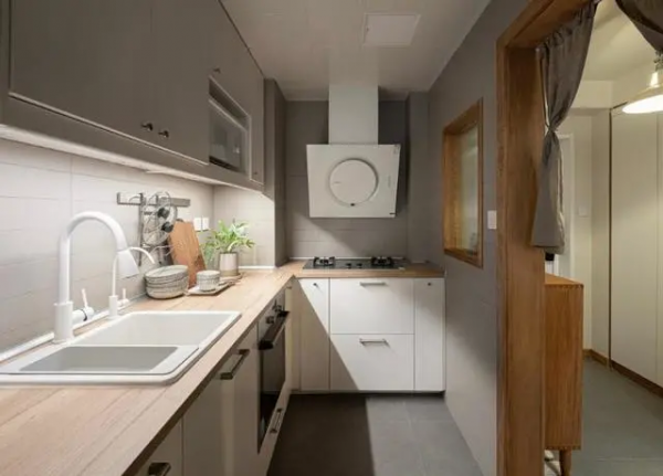 小戶型改造 80㎡原木日式風，三居裝出大格局，微調大法簡直神了